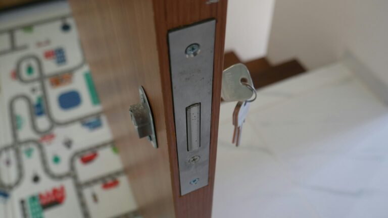 Verrou de porte sans percer