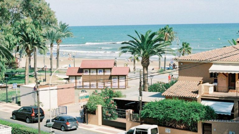 Maison bord de mer en Espagne à moins de 100 000 €