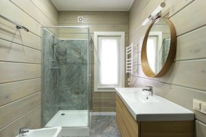 Fenêtre dans une douche